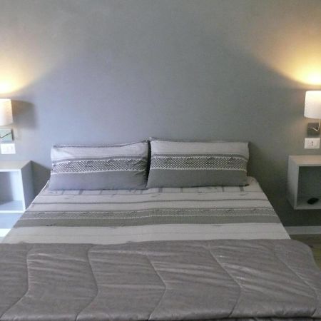 Rm Apartment Messina Buitenkant foto