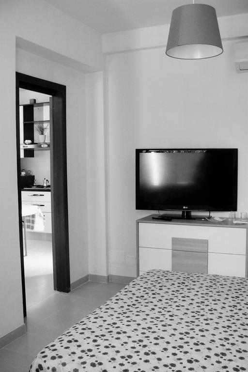 Rm Apartment Messina Buitenkant foto