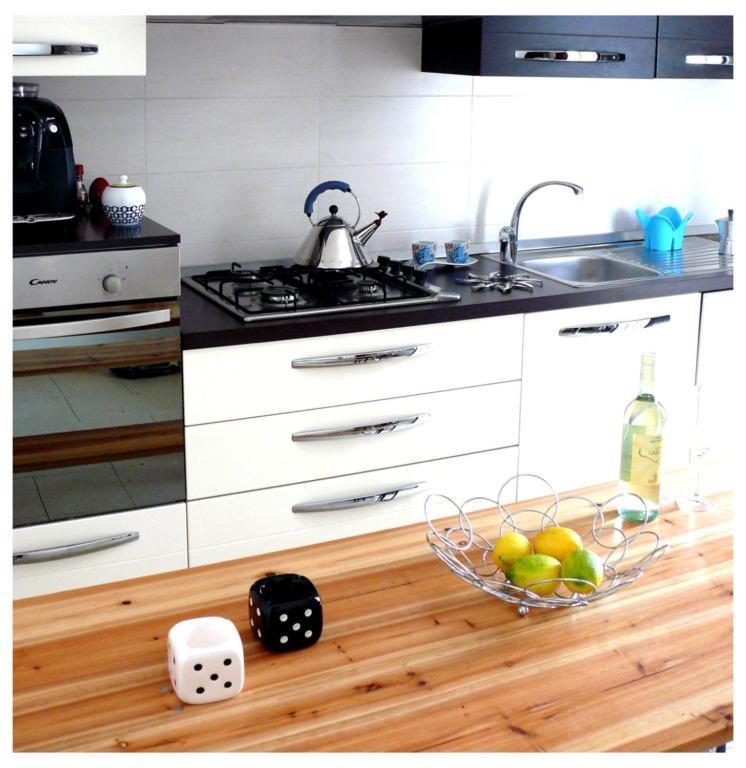Rm Apartment Messina Buitenkant foto