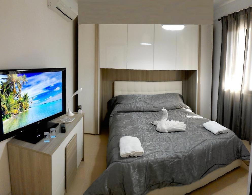 Rm Apartment Messina Buitenkant foto